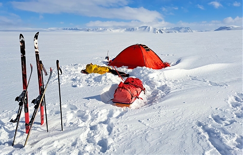 test-namiot-baltoro-red-line-na-spitsbergenie