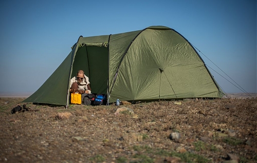 jak-dobrac-odpowiedni-rozmiar-namiotu-solo-dla-pary-dla-rodziny